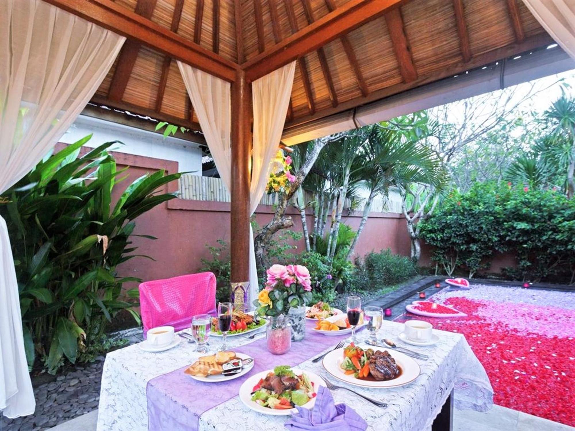 One Bedroom Private Villa Kuta Seminyak Esterno foto